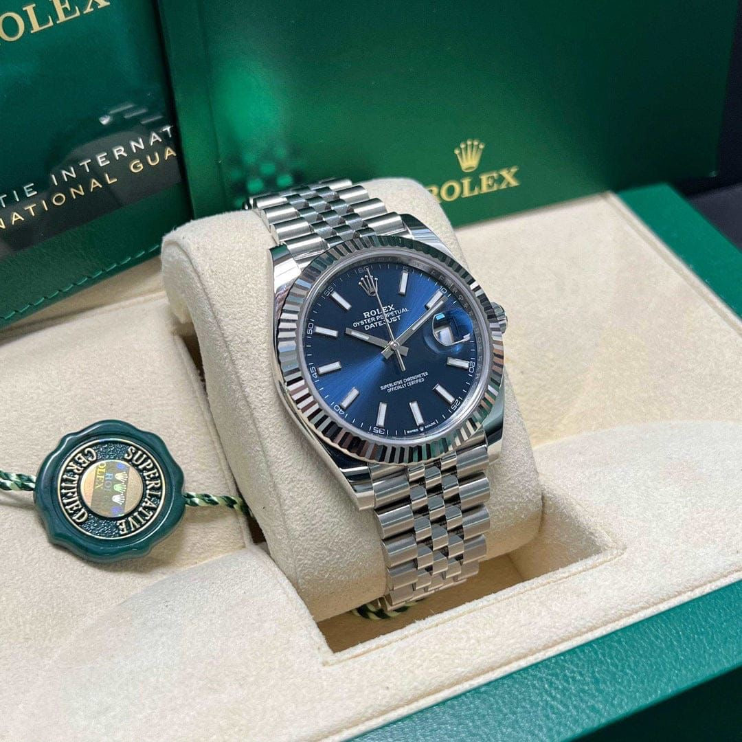 luxury branded watch Automatic (Blue)